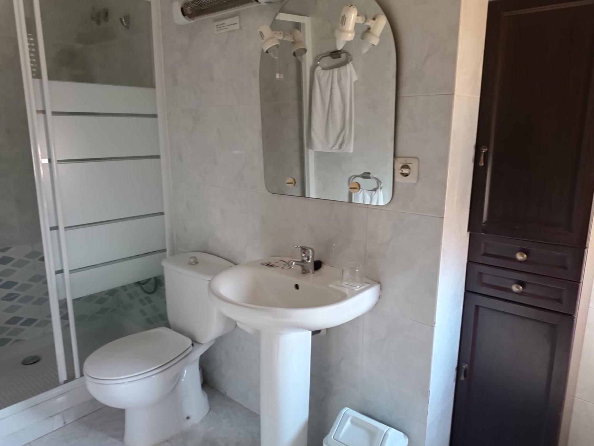 Hostal Avila Ocaña エクステリア 写真