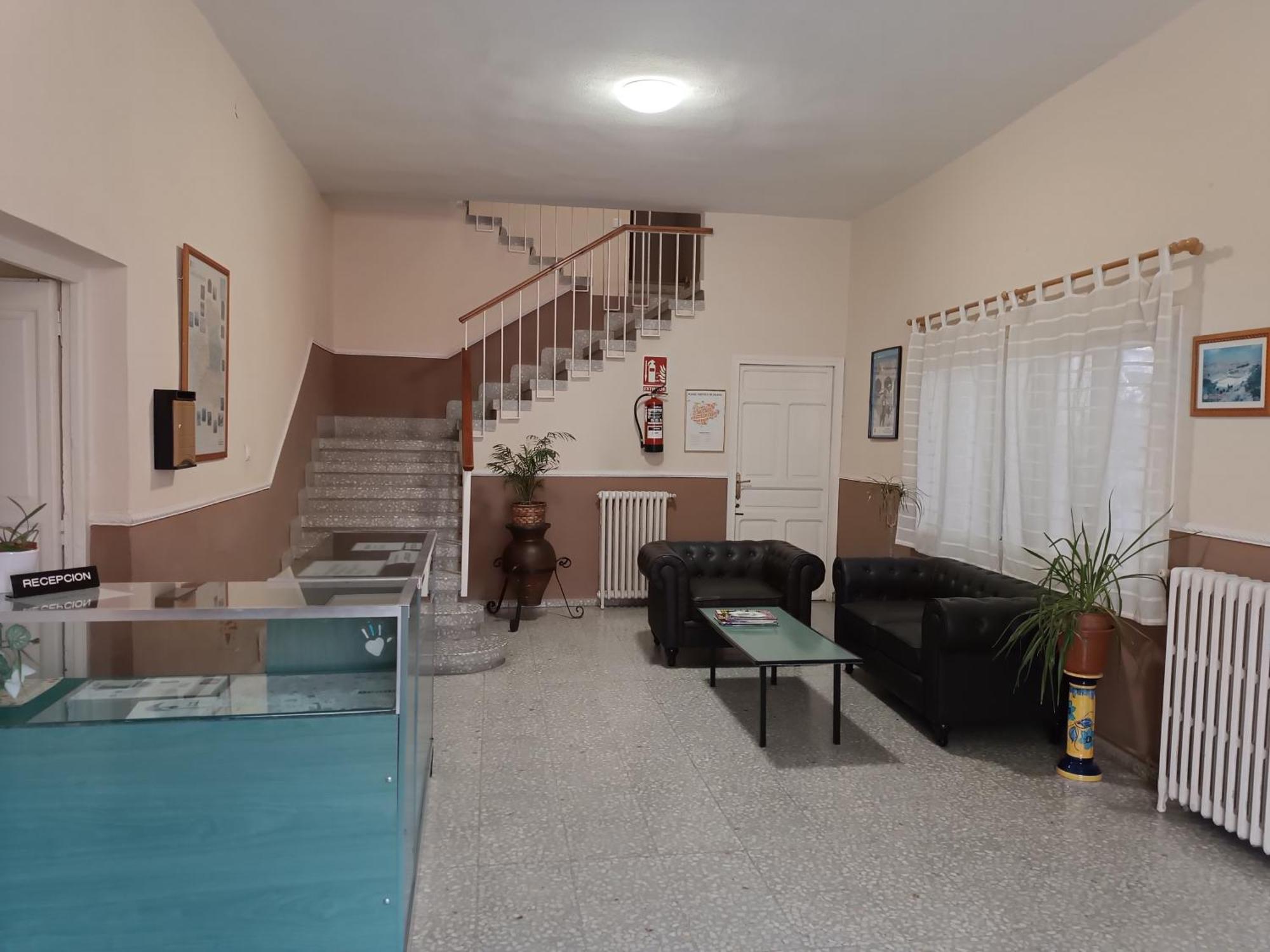 Hostal Avila Ocaña エクステリア 写真
