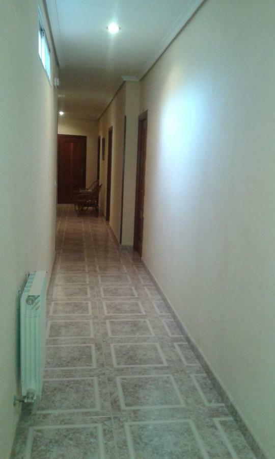 Hostal Avila Ocaña エクステリア 写真