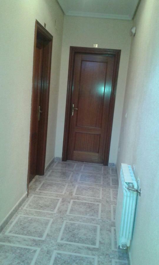 Hostal Avila Ocaña エクステリア 写真